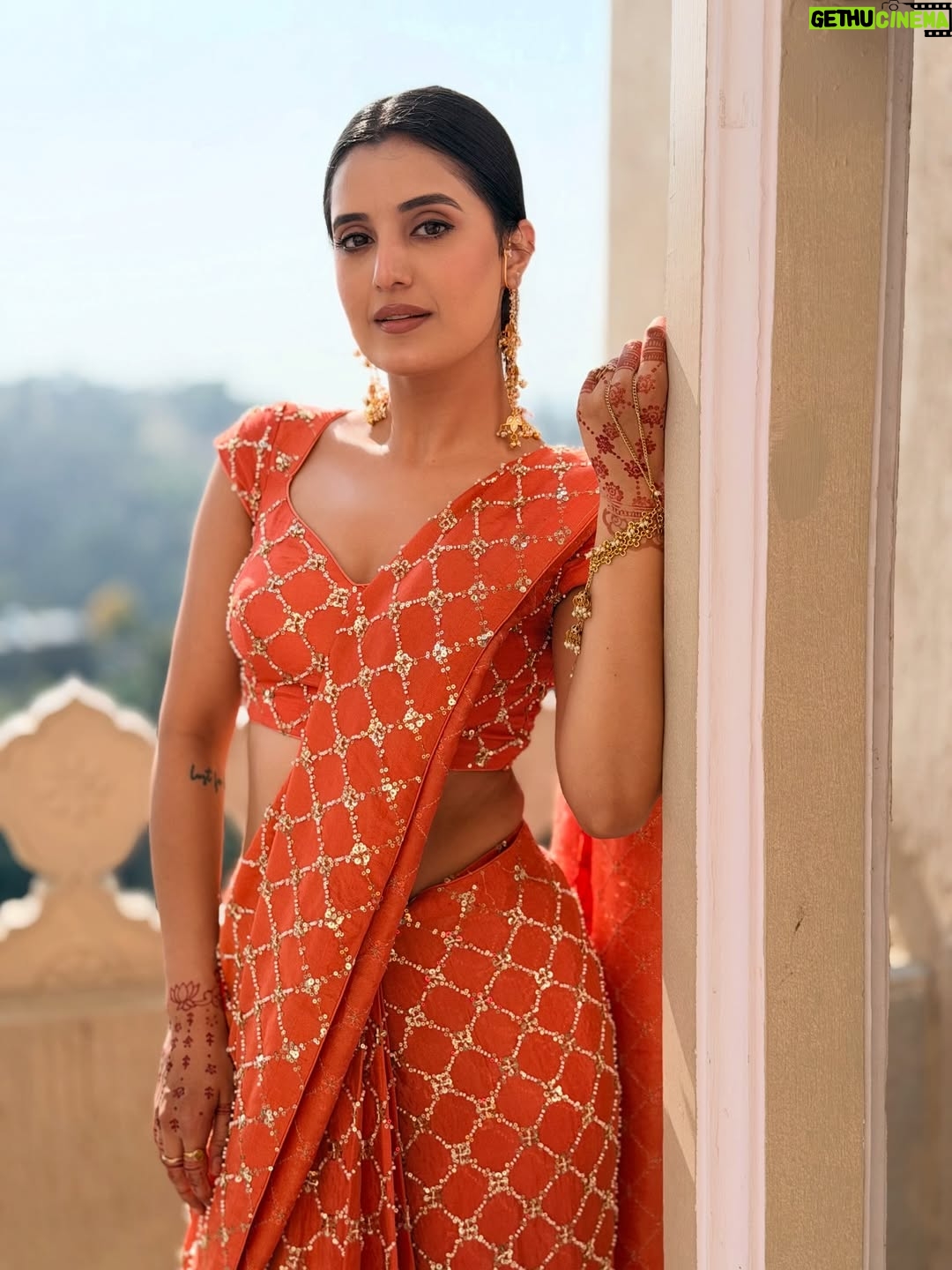 Ayushi Khurana - 67.1K Likes - Ladkiwale💕
@samosa.meets.fafda

Wearing @anuki.in 
Jewellery @retrend_jewels