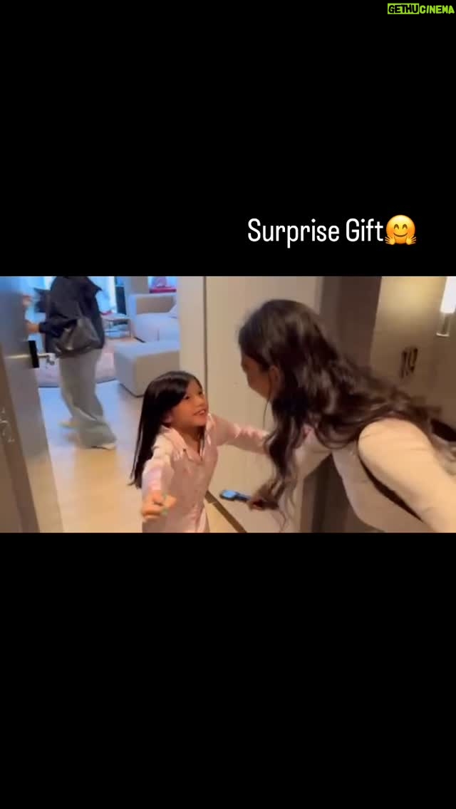 BB. Gandanghari - 4K Likes - #Angels…. In disguise💕
.
Warm hugs that can melt anybody’s heart💯
.
My newfound travel buddies… I miss you Isabella and Gab… a lot🤗
.
@robinhoodpadilla and @marieltpadilla, thank you for the memories ✈️
.
#GraduationGift #SummCumLaude #FilmSchool #TravelBuddies 🎥