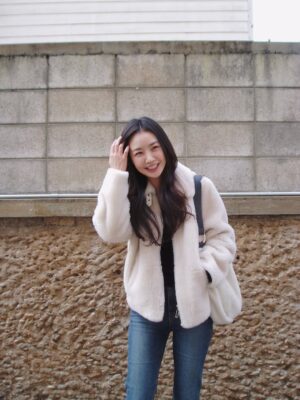 Bae Woo-hee Instagram - 한별언니의 웃음소리가 맴도는📸🫶🏻