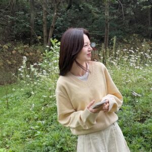 Baek Jin-hee Instagram - ʕ ྀི꜆. ̫.꜀ ྀིʔ

잡초핑🌱가을인가🍂겨울인가⛄️
