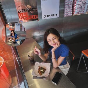 Baek Jin-hee Instagram - 💙Do you like pizza?╰(*´︶`*)╯🩵