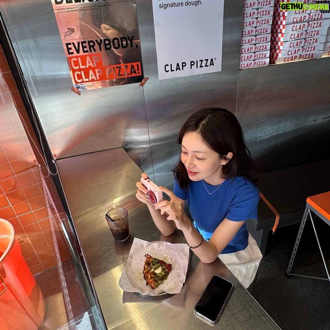 Baek Jin-hee - 7K Likes - 💙Do you like pizza?╰(*´︶`*)╯🩵
