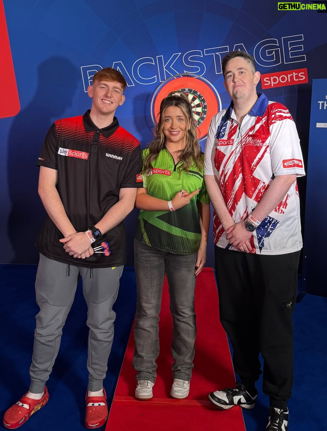 Becky James - 59.4K Likes - tarts at the darts !! 🎯

thank you so much @officialpdc @skysports