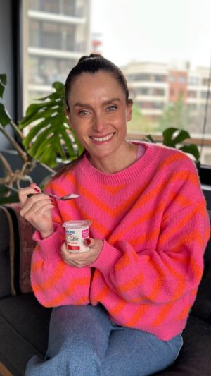 Begoña Basauri Instagram - Si te salió este reel es la señal que estabas esperando para que hacerte tu mamografía y eco mamaria. No te olvides de tí🩷
@danonechile #publicidad