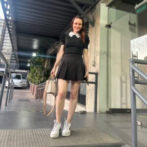 Begoña Basauri Instagram - @lapaulsen siempre me saca fotos💕gracias amiga por mirarme con ojos tan lindos