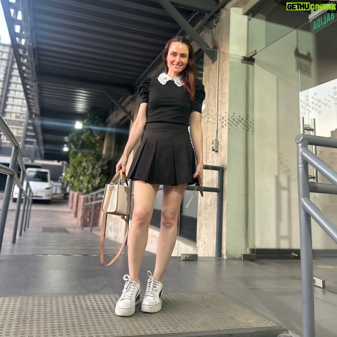 Begoña Basauri - 2.2K Likes - @lapaulsen siempre me saca fotos💕gracias amiga por mirarme con ojos tan lindos