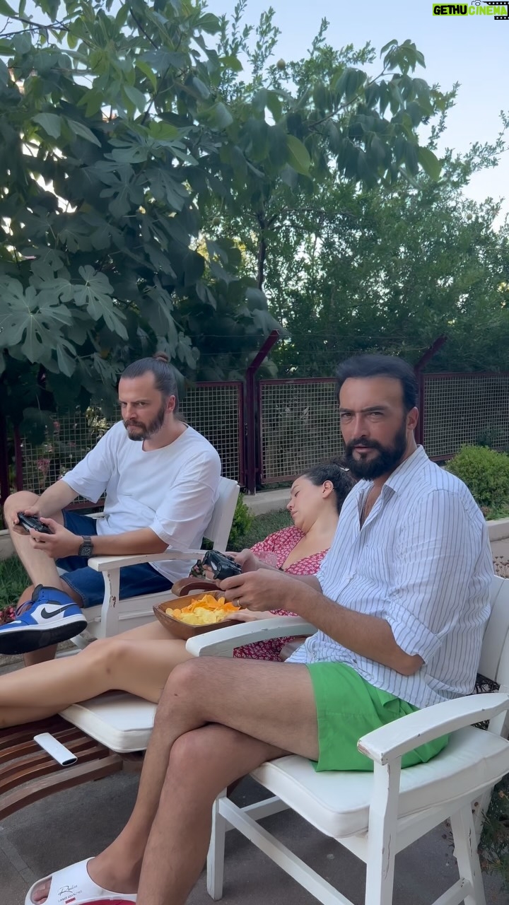 Begüm Çağla Taşkın - 20.1K Likes - Evaio istediğin her yerde eğlenceye hazır🤟 
6 saat şarj ömrü ve 8 GB Ram ile ister oyun oyna, ister maç izle ya da film seyret😎
Bu cihaz net lazım olur kaydet🤙
@evaio.official #işbirliği
.
.
.
.
.
.
.
#keşfet #reels #ps4 #fc #football #reelsinstagram