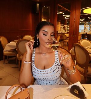 Benedicta Gafah Instagram - Soft,magnetic,joyful,peaceful and feminine ~~~ Queen B
.
.
An afternoon well spent @elpadrino.gh
.
📸 @jessofaccra_