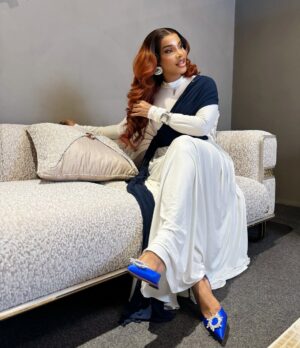 Benedicta Gafah Instagram - A gentle sprinkle of the Lord’s goodness, seated elegantly on this premium sofa set from @exenfurnituregh. 🌻✨
.
.