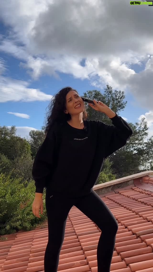 Bengi İdil Uras - 11.3K Likes - “Buraların asıl tadı kışın çıkar” 2 😁