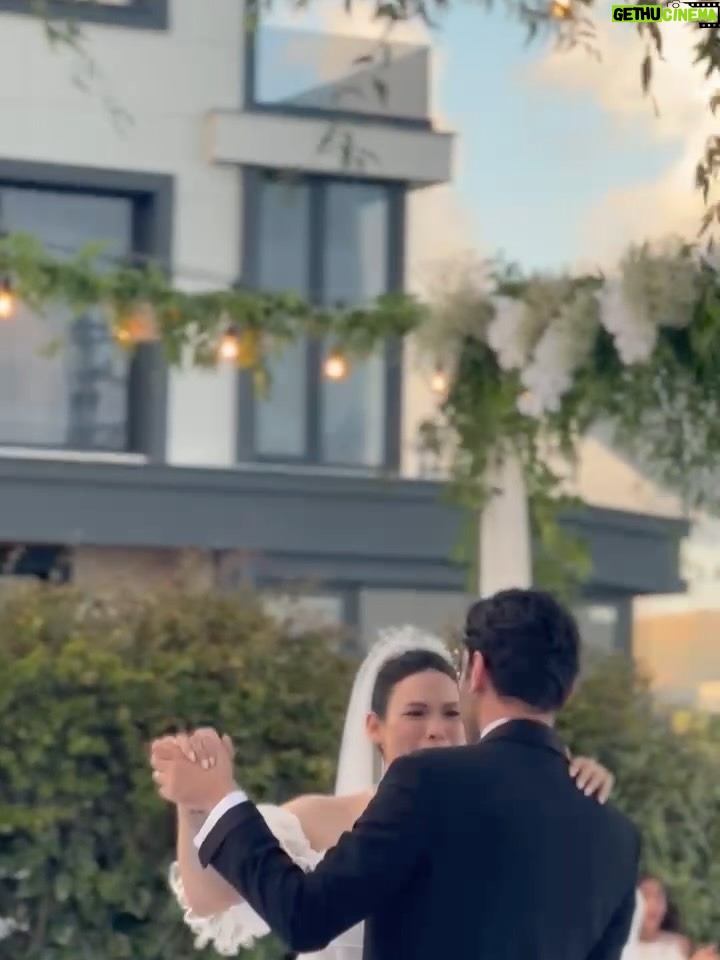 Beste Kökdemir - 3.9K Likes - Bu benim en sevdiğim masal Kai Güneş. İkinci part çekirdek ailenin hikayesiyle devam edecek .. 💖