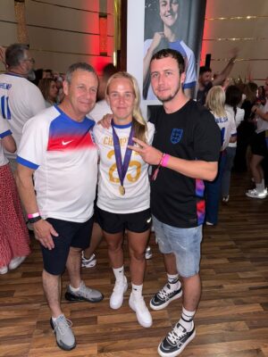 Beth Mead Instagram - Still not over it….HOME² 🏴󠁧󠁢󠁥󠁮󠁧󠁿❤️