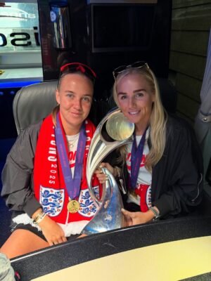 Beth Mead Instagram - Still not over it….HOME² 🏴󠁧󠁢󠁥󠁮󠁧󠁿❤️