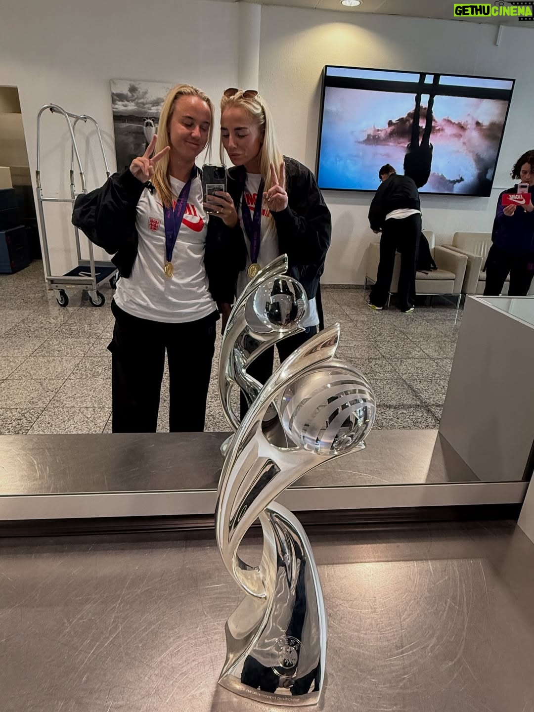 Beth Mead - 76.4K Likes - Still not over it….HOME² 🏴󠁧󠁢󠁥󠁮󠁧󠁿❤️