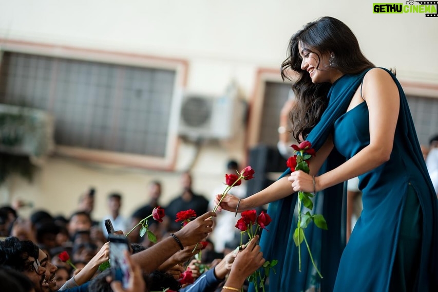 Bhagyashri Borse - 482.6K Likes - Your love ❤️🦋

#KaanthaNov14th