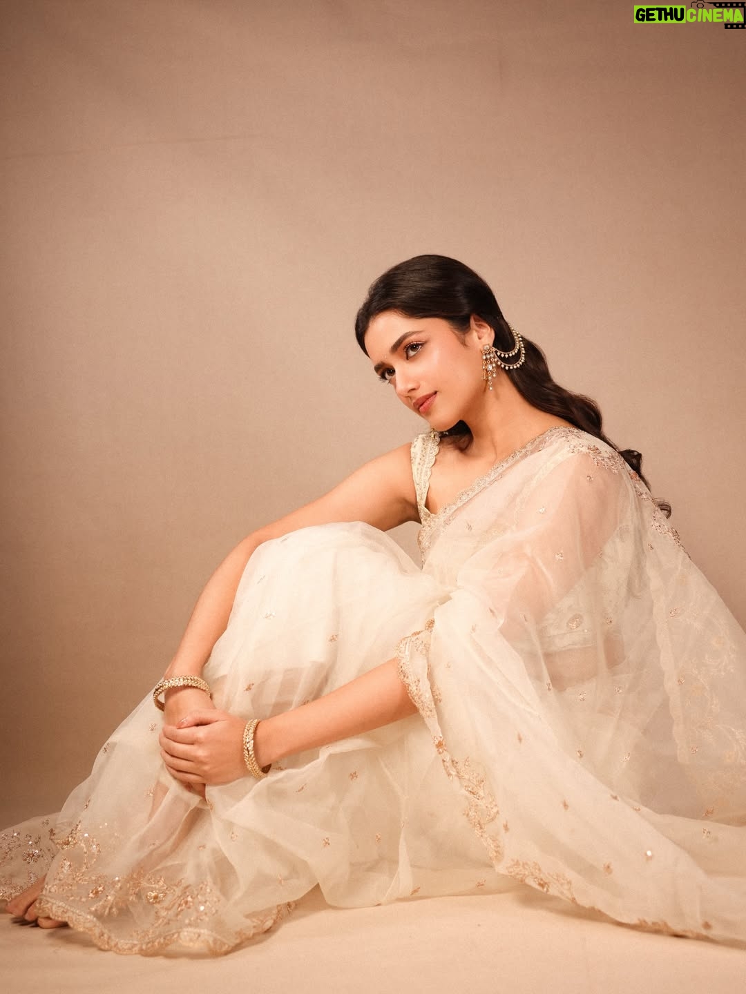 Bhagyashri Borse - 362.6K Likes - Hiding in mum’s closet, slipping on her bangles, and then you grow up and realise those little moments were the real magic. 
Maybe that’s why today.. I still search for that same kind of simple joys 🤍