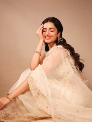 Bhagyashri Borse Instagram - Hiding in mum’s closet, slipping on her bangles, and then you grow up and realise those little moments were the real magic. 
Maybe that’s why today.. I still search for that same kind of simple joys 🤍