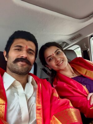 Bhagyashri Borse Instagram - 🙏✨

#Kingdom #31stJuly