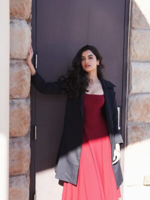Bhagyashri Borse Instagram - ❤️