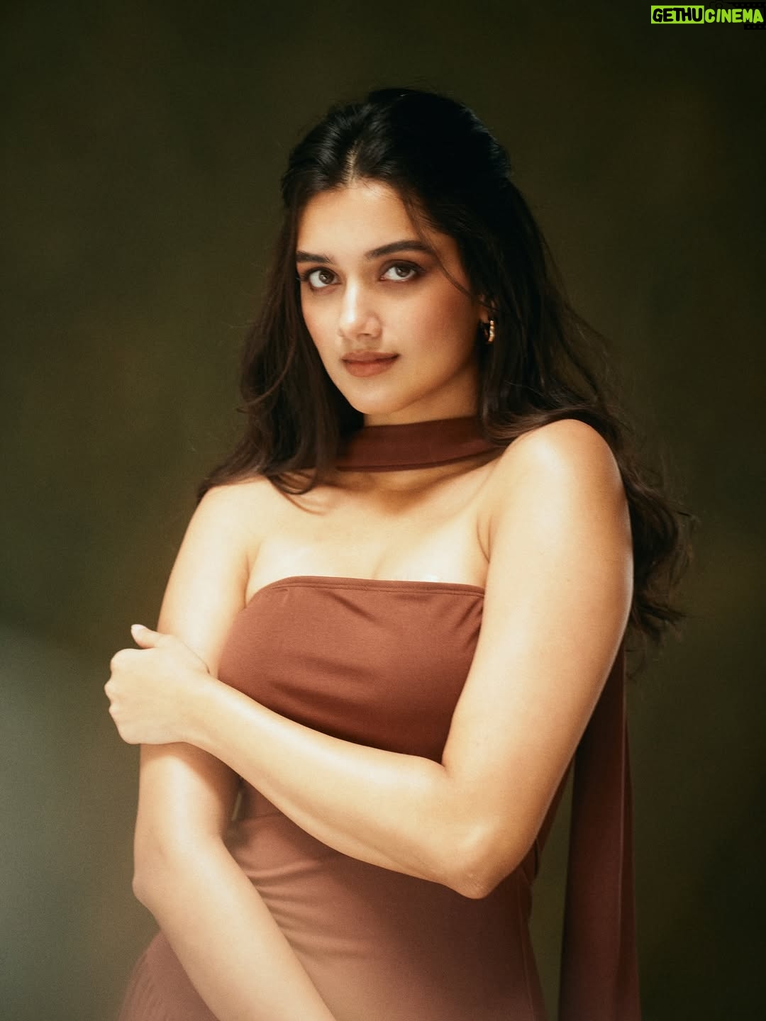 Bhagyashri Borse - 430.8K Likes - Umm, excuse me ;)