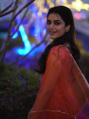 Bhagyashri Borse Instagram - They say when a girl falls in love with pink, her heart is smiling 💕