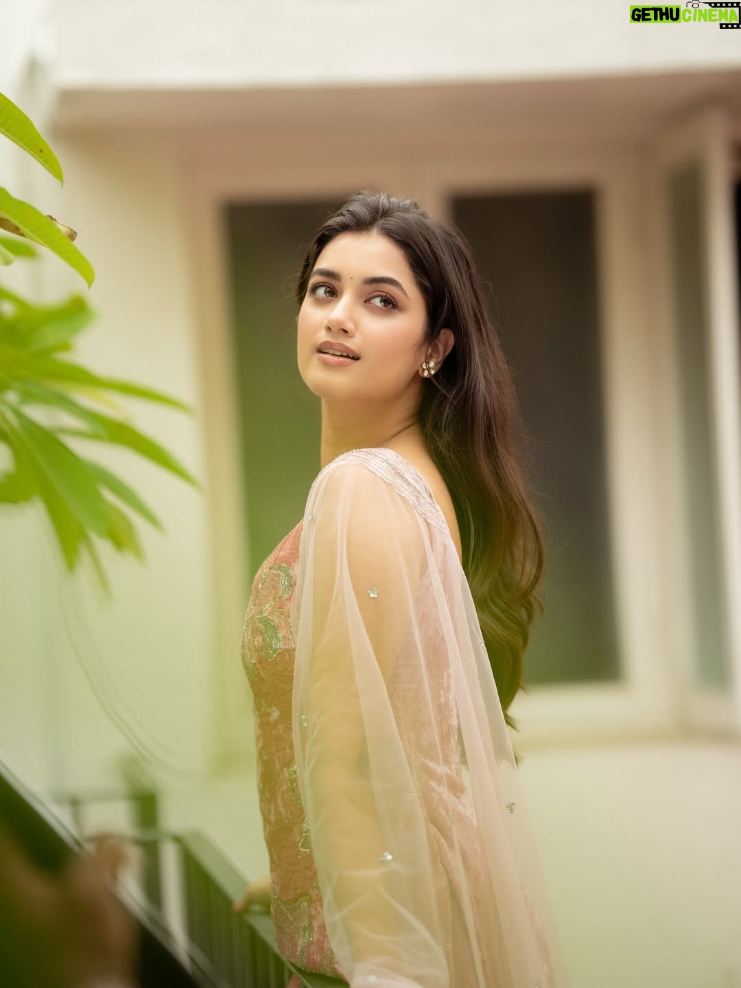 Bhagyashri Borse - 871.7K Likes - Excited for Mahalaxmi?!💕

#AKT27thNov
