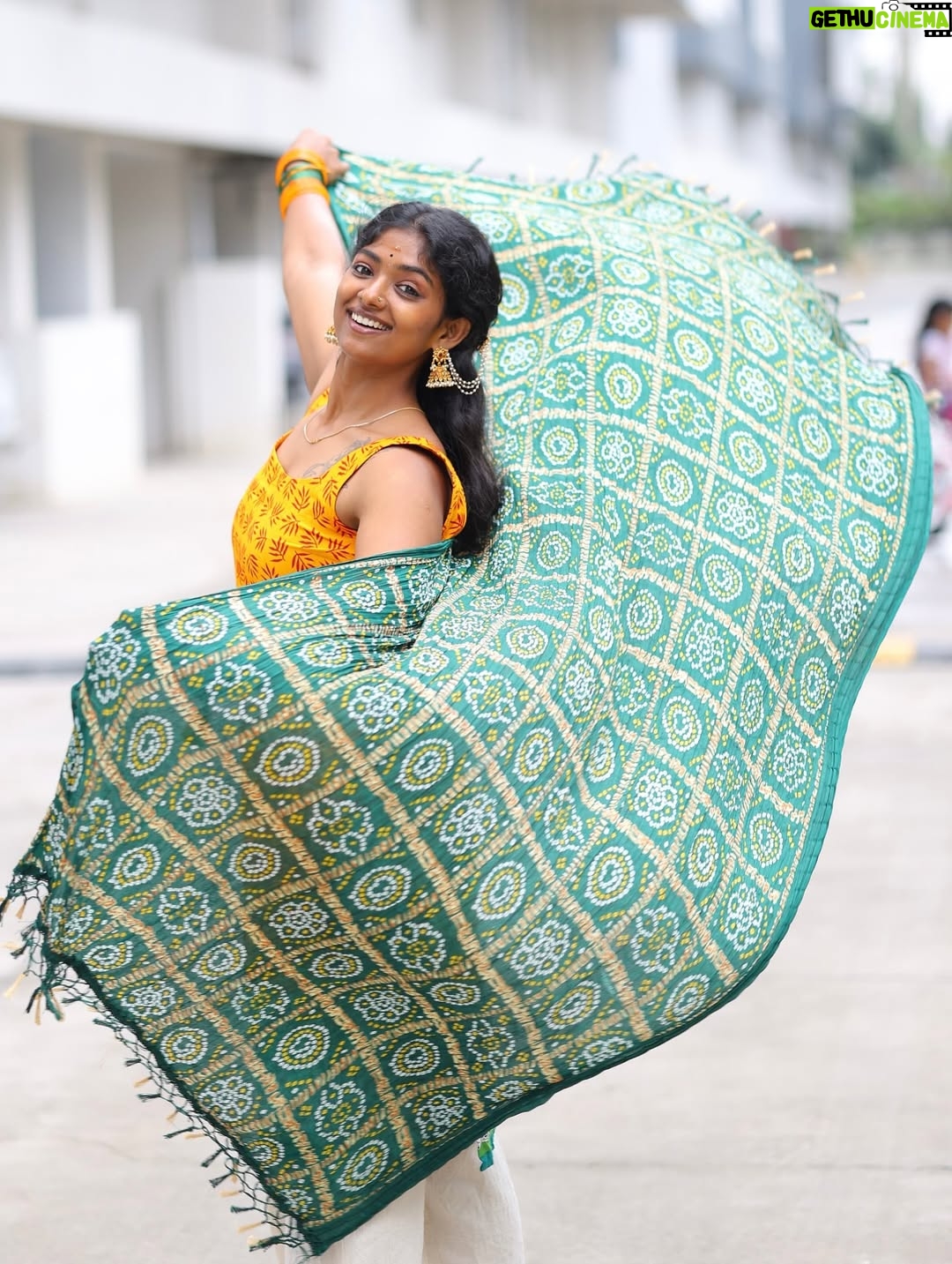 Bhoomi Shetty - 50.6K Likes - The best project I’ve ever worked on is me…✨🌺
.
🧿🪬🍋🌶️
.
Every high, every low, every turn — I owe it all to the universe guiding me….🦋
.