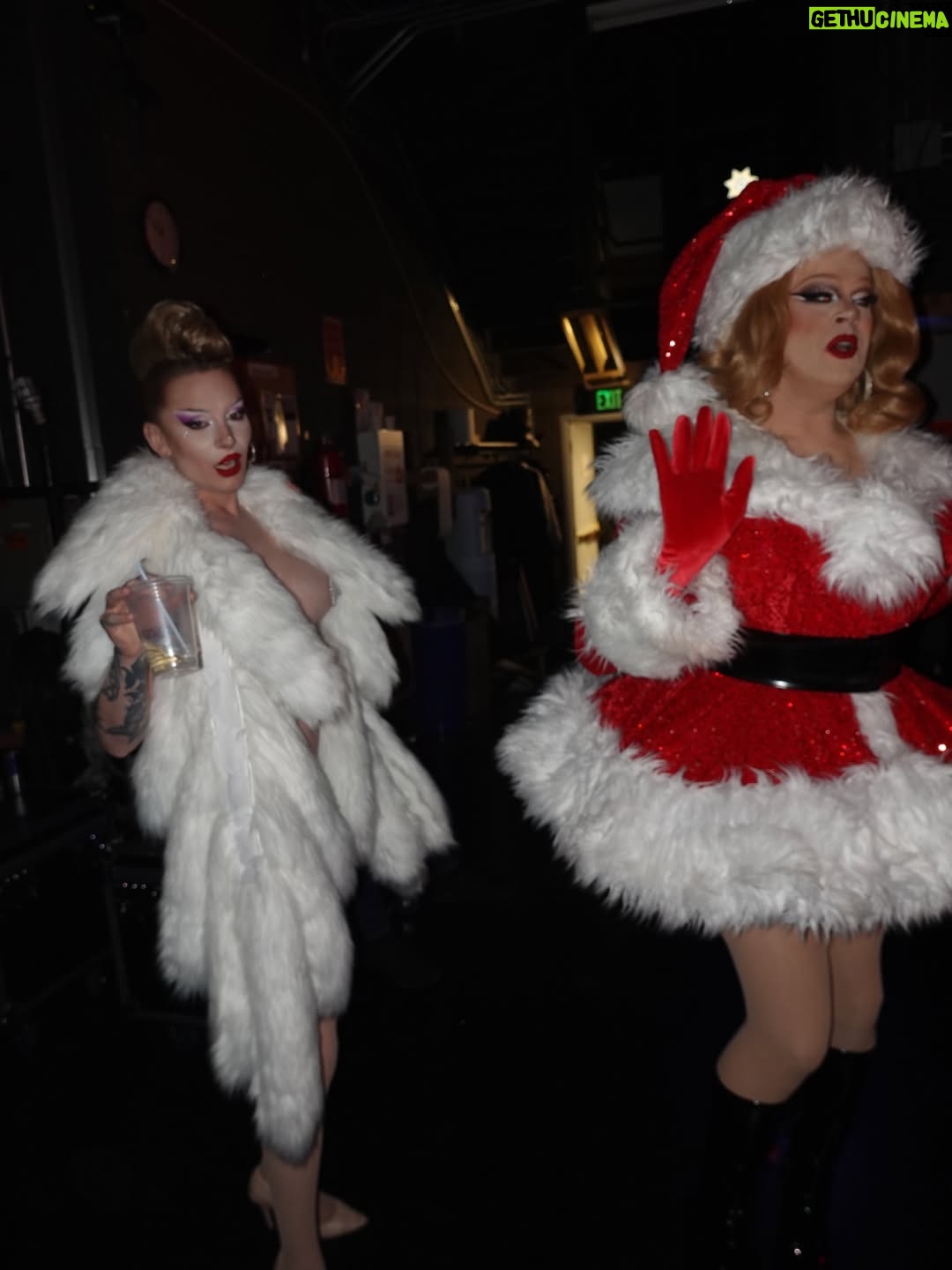 Bosco - 52.2K Likes - MERRY XMAS YA FILTHY ANIMALS
@mppresent A Drag Queen Christmas was so much fun!
Adored working with this cast💕🥰
🍸📸 @ericrichardmagnussen 
Tour 📸 @chris_mcmxci