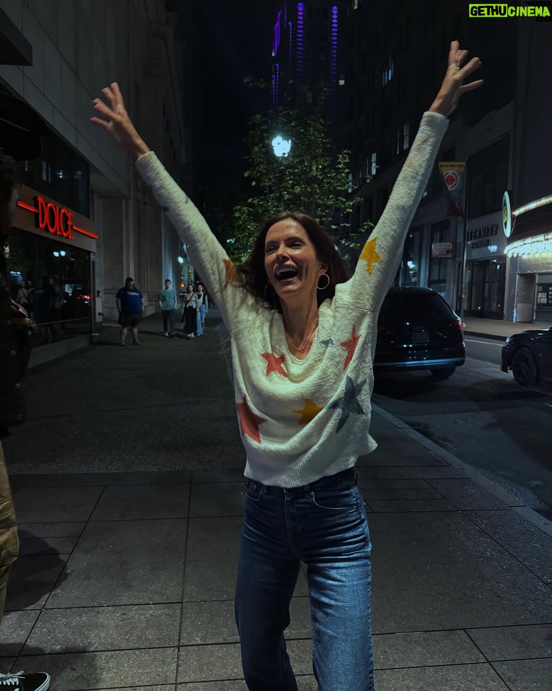 Bree Turner - 27.9K Likes - FRIENDS IN PHILLY!