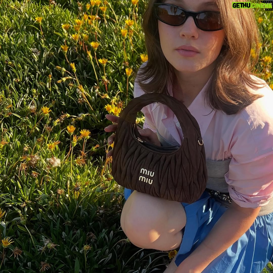 Cailee Spaeny - 79.8K Likes - @MiuMiu
#MiuMiu #MiuWander #ad