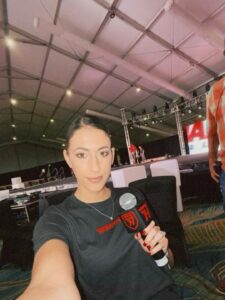 Actress Caitlin Dechelle HD Photos and Wallpapers November 2025