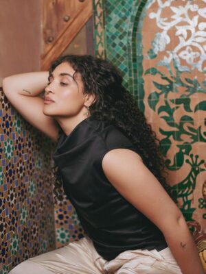 Camélia Jordana Instagram - THANK YOU SO MUCH @crushfanzine 🫶🏻
YOU NEVER FORGET YOUR FIRST CRUSH
Merci de nous avoir suivis avec @ismael.nebchi 📸 dans nos envolées Amazighs Algériennes dans un magazine de mode 🫠
Big love to the whole team 🖤💚🤍❤️
Merci à mon ami chéri @djanisbouzyani pour l’entretien rêvé
" I LOVE YOU SO MUCH " 🫂💕
@mael.gicquel @arthurmayadoux @lay_dawn_and_watch_ @odilejimenezmua @juliebennadji @abdelkebdani @charlottetourret @florentfarinelli
@ar_me @latabledeyemma