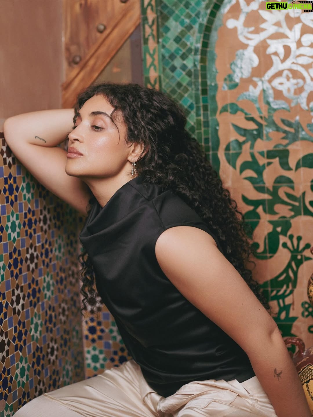 Camélia Jordana - 17K Likes - THANK YOU SO MUCH @crushfanzine 🫶🏻

YOU NEVER FORGET YOUR FIRST CRUSH

Merci de nous avoir suivis avec @ismael.nebchi 📸 dans nos envolées Amazighs Algériennes dans un magazine de mode 🫠

Big love to the whole team 🖤💚🤍❤️

Merci à mon ami chéri @djanisbouzyani pour l’entretien rêvé 
" I LOVE YOU SO MUCH " 🫂💕

@mael.gicquel @arthurmayadoux @lay_dawn_and_watch_ @odilejimenezmua @juliebennadji @abdelkebdani @charlottetourret @florentfarinelli 
@ar_me @latabledeyemma
