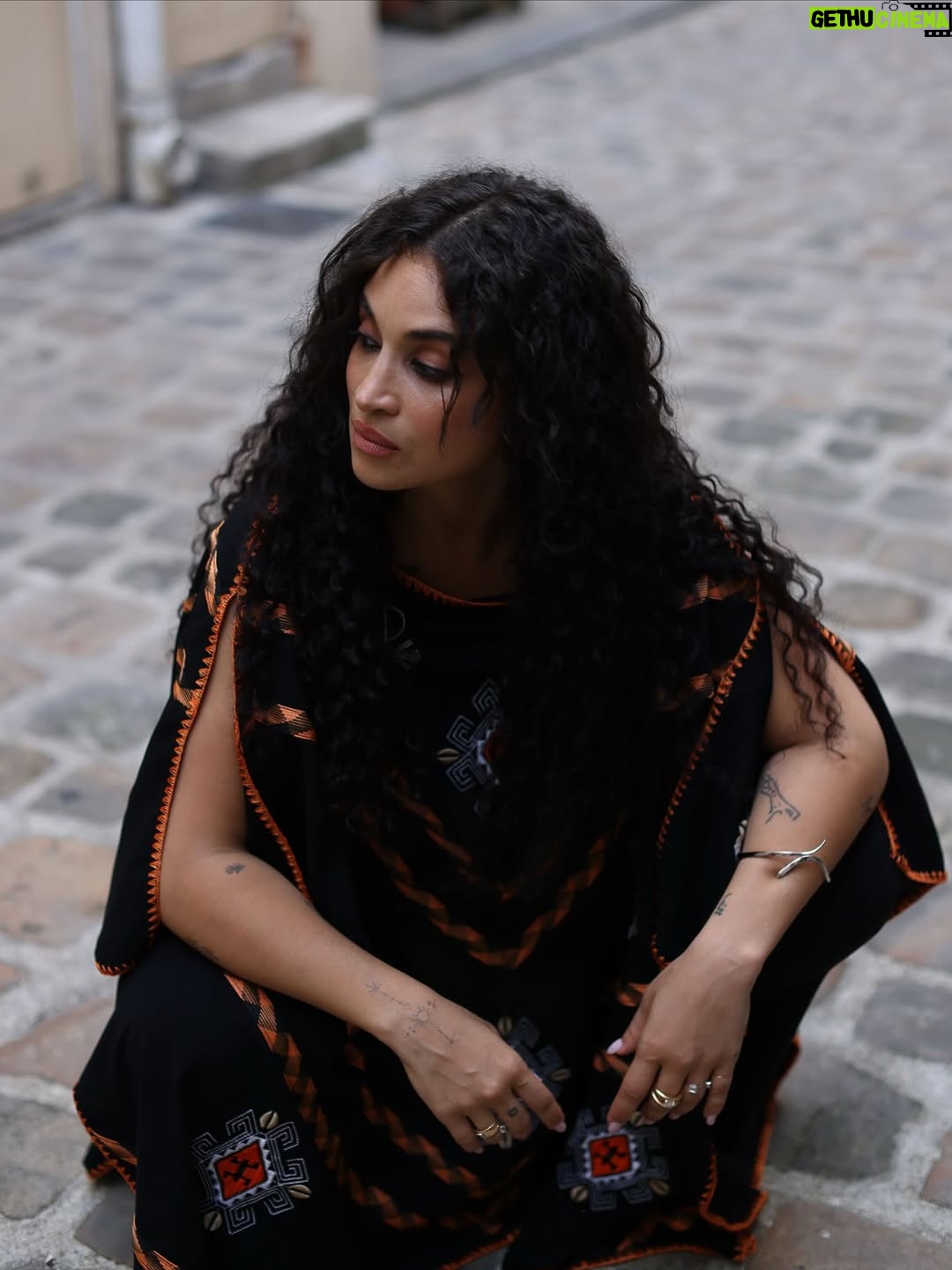 Camélia Jordana - 17K Likes - THANK YOU SO MUCH @crushfanzine 🫶🏻

YOU NEVER FORGET YOUR FIRST CRUSH

Merci de nous avoir suivis avec @ismael.nebchi 📸 dans nos envolées Amazighs Algériennes dans un magazine de mode 🫠

Big love to the whole team 🖤💚🤍❤️

Merci à mon ami chéri @djanisbouzyani pour l’entretien rêvé 
" I LOVE YOU SO MUCH " 🫂💕

@mael.gicquel @arthurmayadoux @lay_dawn_and_watch_ @odilejimenezmua @juliebennadji @abdelkebdani @charlottetourret @florentfarinelli 
@ar_me @latabledeyemma