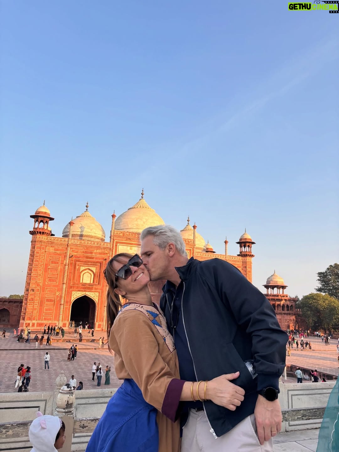 Camila Raznovich - 4.9K Likes - Her Majesty…. The Taj Mahal. #india #december25 #familytravel