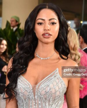 Camille Hyde Instagram - Golden Globes 24’ ✨

@iamveda @marbleluxebeauty @iamgabriellamancha @ladivine_bycd