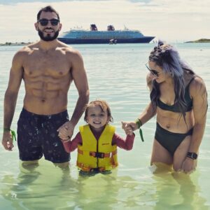 Candice LeRae Instagram - 🚢🏖