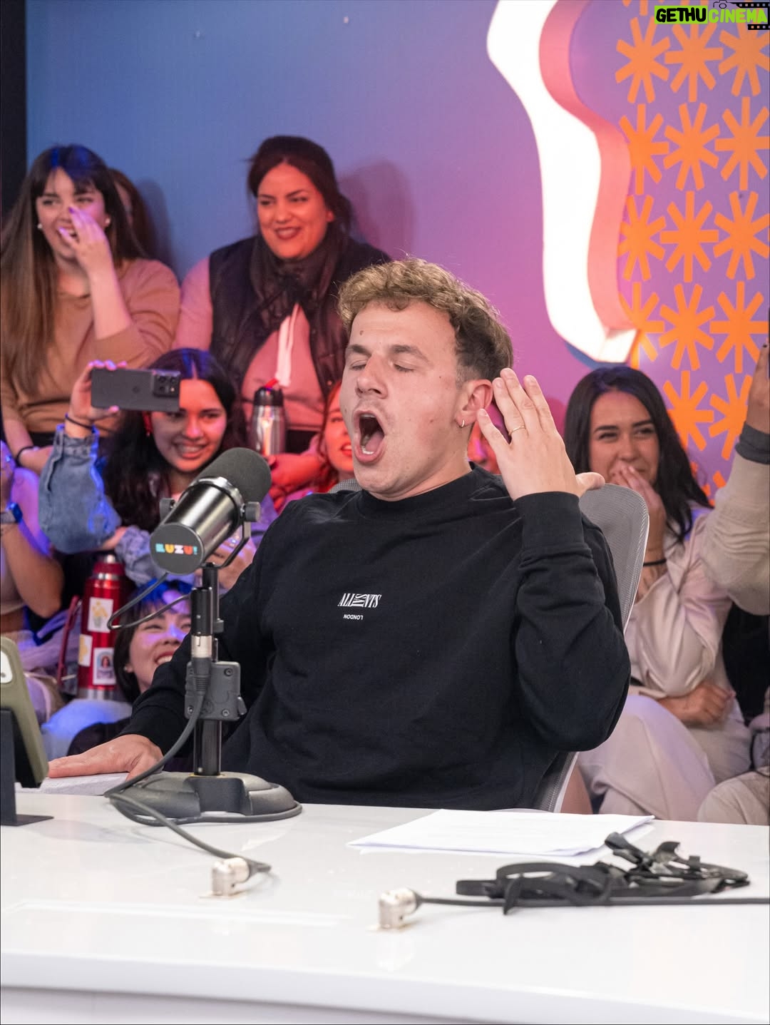 Carina Zampini - 9.8K Likes - QUÉ NOVELÓN EL VIERNES 🔥 Zampivanez   Castrini, grandes duplas si las hay 🤪 

Y el cierre con @rodrigo_tapari_oficial fue increíble. Todavia no podemos creer todo lo que pasó. Hoy nos vemos! 🩷

📸 @juampisaravifotografia 

#lanovela #luzutv