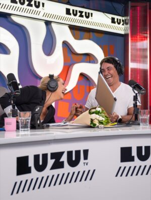 Carina Zampini Instagram - QUÉ NOVELÓN EL VIERNES 🔥 Zampivanez   Castrini, grandes duplas si las hay 🤪 

Y el cierre con @rodrigo_tapari_oficial fue increíble. Todavia no podemos creer todo lo que pasó. Hoy nos vemos! 🩷

📸 @juampisaravifotografia 

#lanovela #luzutv
