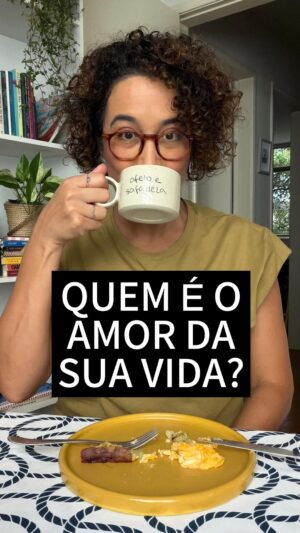 Carolina Loback Instagram - Bom dia! Quanto tempo de vida você já gastou esperando alguém resolver um “problema” que só você via como problema?

#café #relacionamento