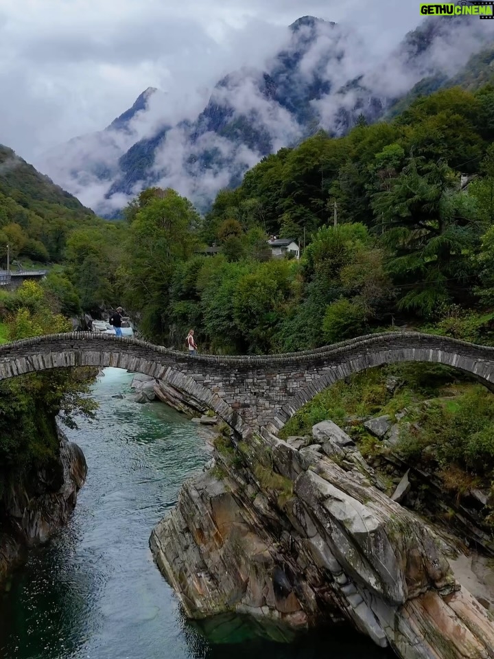 Catherine Paquin - 14.2K Likes - J’aurais mis mille vidéos dans ce carrousel tellement c’est beau ✨🏔️
📍: Suisse , je vous reviens dimanche avec une vidéo recap de mon itinéraire promis 🫶✨