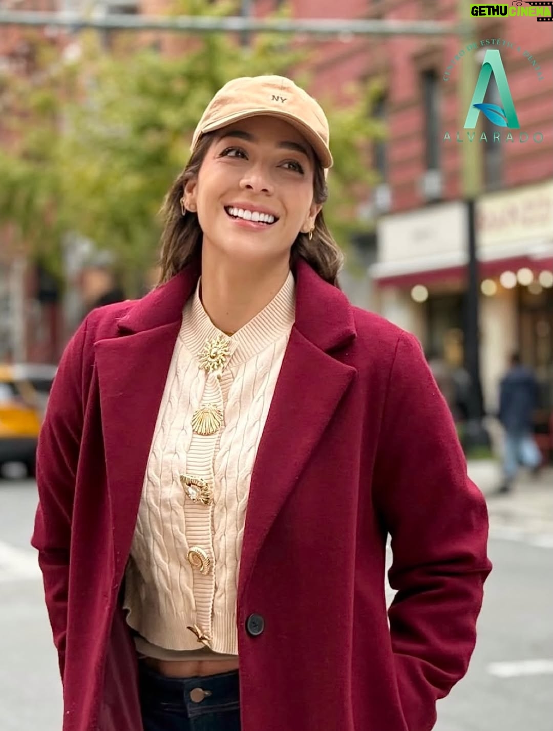 Catherine Velasteguí - 118 Likes - “Una sonrisa natural, armónica y llena de luz. Gracias por confiar en nuestro trabajo.✨

Cada detalle fue pensado para resaltar tu belleza única.

Crear sonrisas que transforman vidas es nuestra mayor satisfacción.” 

GUAYAQUIL 
-KENNEDY NORTE 
Edificio Medical plaza 
 Oficina #408

☎️ 511-9795
 📲0989766404

-LA AURORA
 Diagonal al Centro Comercial El Dorado
Arriba del Mi Comisariato 

📲0992826498

 
Atendemos de Lunes A Sabado 
Aceptamos todas las tarjetas de crédito 💳