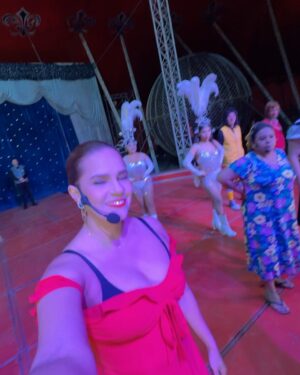 Cecilia Cascante Instagram - Fin de semana increíble gracias a su cariño mi gente del Carmen
Mañana Lunes cerramos con broche de oro 💋
#CircoGiganteModelo