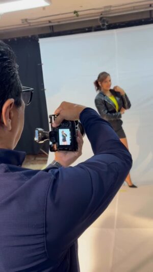 Cecilia Cascante Instagram - ✨Mi mejor aliado para emprender @servientregaec
Mis envíos llegan rápido y seguro 🚛