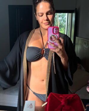 Cecilia Cascante Instagram - Fin de semana increíble gracias a su cariño mi gente del Carmen
Mañana Lunes cerramos con broche de oro 💋
#CircoGiganteModelo