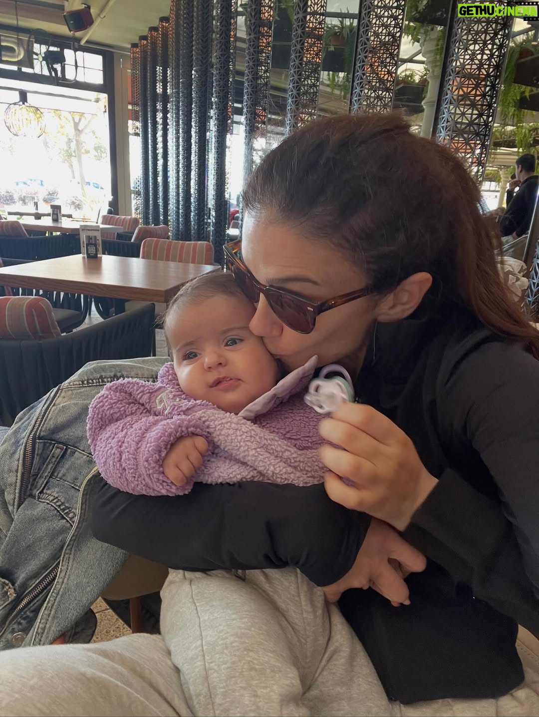 Ceren Benderlioğlu - 65.2K Likes - Gecen hafta zamana dua ettim biraz yavaşla yetişeyim diye … öyle bir haftaydı ki çok şükür .