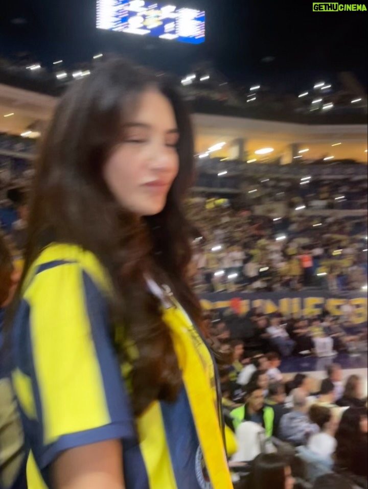 Ceren Benderlioğlu - 65.2K Likes - Gecen hafta zamana dua ettim biraz yavaşla yetişeyim diye … öyle bir haftaydı ki çok şükür .