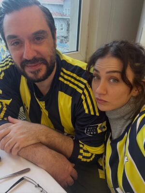 Ceren Benderlioğlu Instagram - İyi ki doğdun be evimin direği KRALLLLL @emirbenderlioglu  ilk dans parçamız ♥️♥️♥️🥹🥹🥹 birlikte yaş almak hiç bu kadar güzel olmamıştı