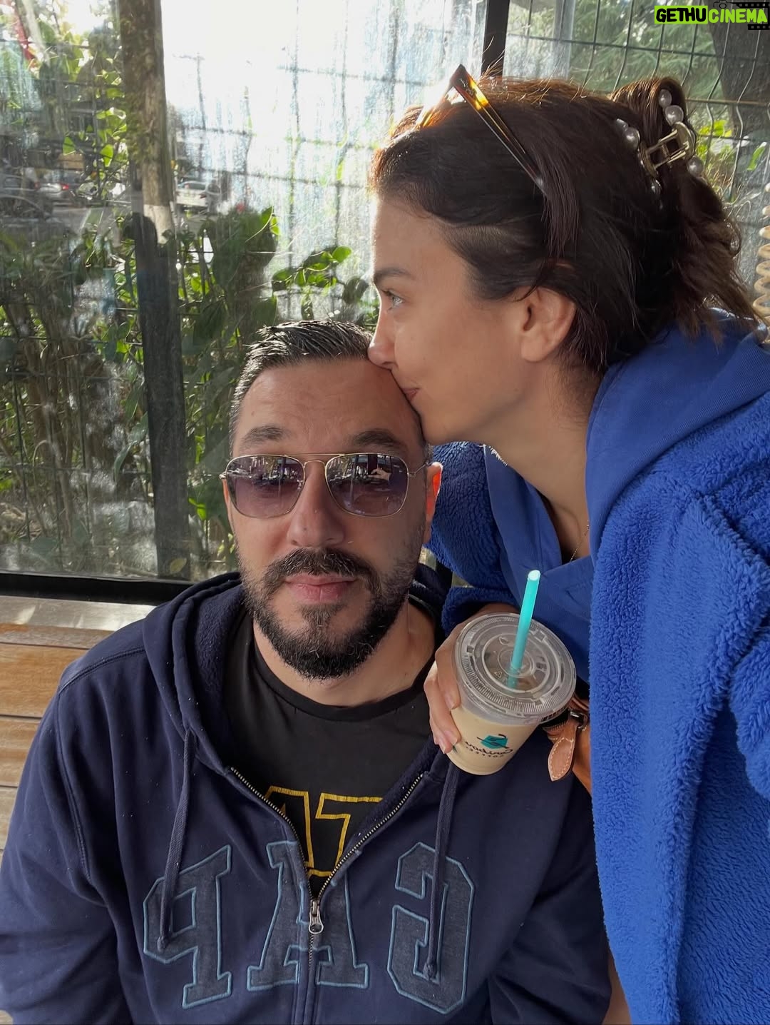 Ceren Benderlioğlu - 135.8K Likes - İyi ki doğdun be evimin direği KRALLLLL @emirbenderlioglu  ilk dans parçamız ♥️♥️♥️🥹🥹🥹 birlikte yaş almak hiç bu kadar güzel olmamıştı