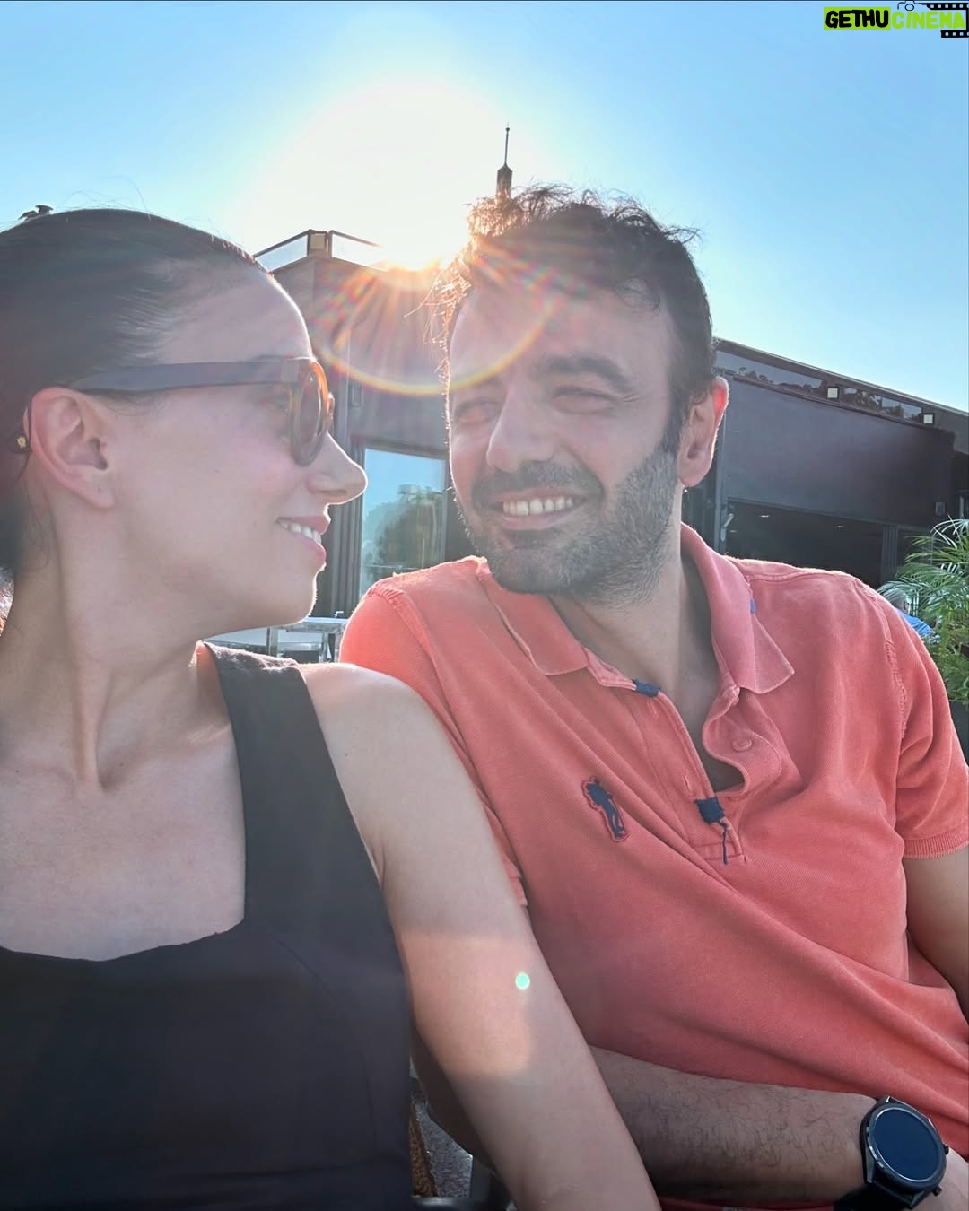 Ceren Yalazoğlu Karakoç - 112K Likes - Yüzündeki çizgilerinle, saçındaki beyazlarla
Benim için eskisinden daha güzelsin🤍
Sevgilim iyi ki doğdun🌸